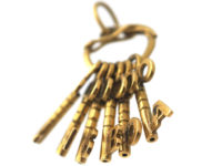 18ct Gold Six Keys Pendant Spelling Lisboa