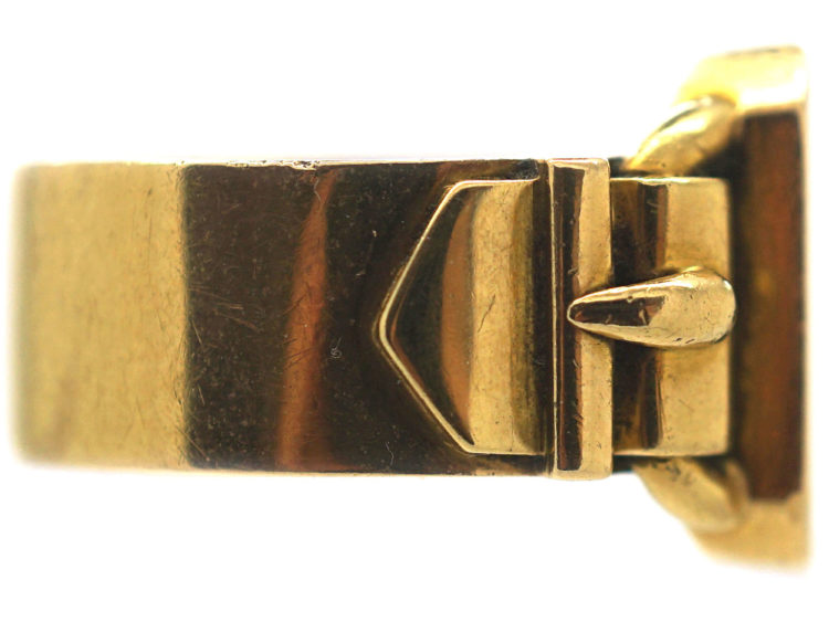 Victorian 18ct Signet Ring with Buckle Detail