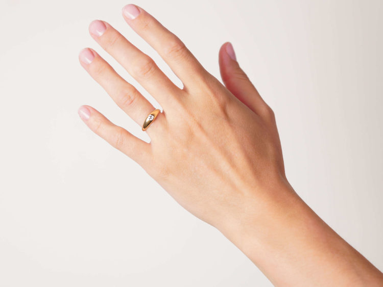 Victorian 18ct Gold & Diamond Rub Over Set Ring