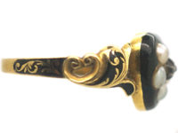 William IV 18ct Gold & Black Enamel Heart Shaped Ring
