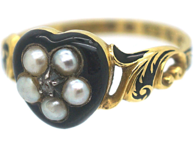 William IV 18ct Gold & Black Enamel Heart Shaped Ring