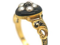 William IV 18ct Gold & Black Enamel Heart Shaped Ring