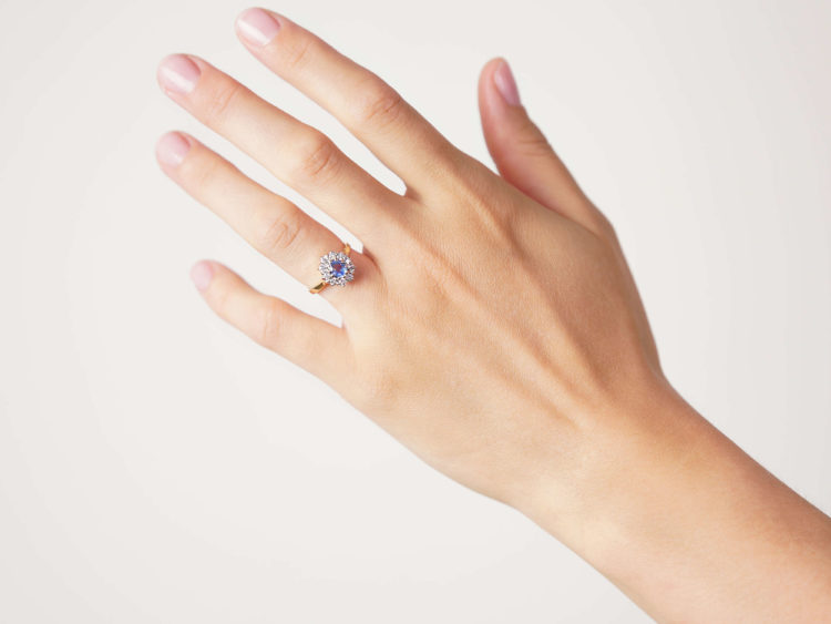 18ct Gold, Sapphire & Diamond Oval Cluster Ring