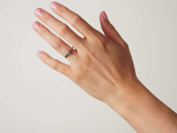Art Deco 14ct Gold & Platinum Diamond Solitaire Ring