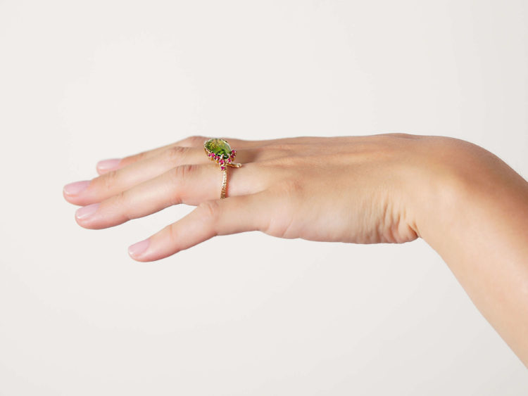1970s 18ct Gold, Ruby & Large Pear Shaped Peridot Ring