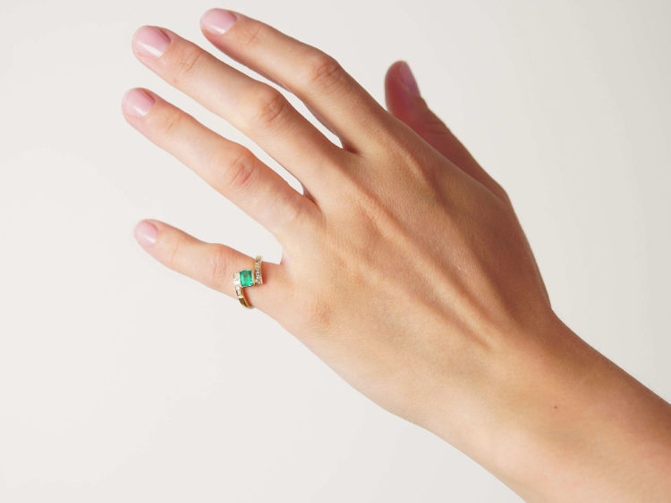 18ct Gold Emerald & Diamond Crossover Ring