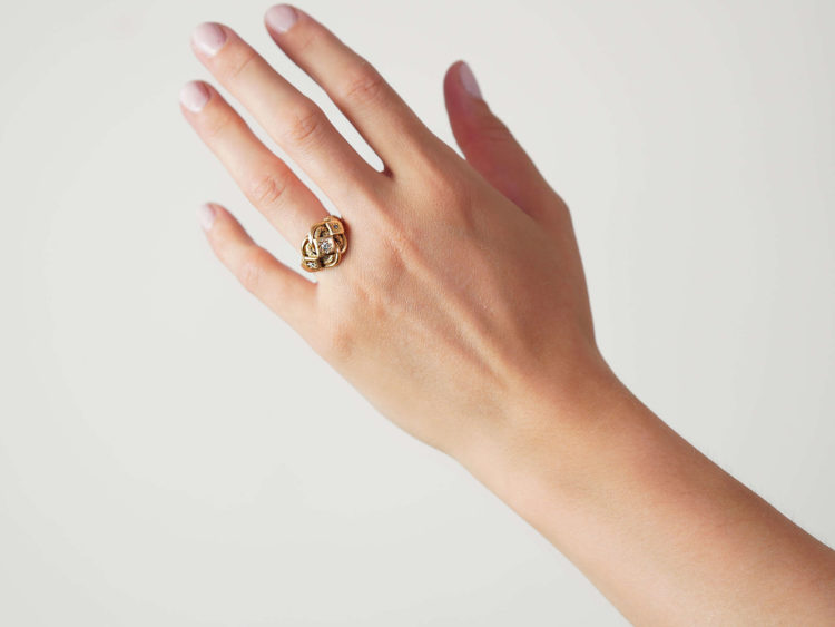 Edwardian 18ct Gold Knot Ring set with Three Diamonds