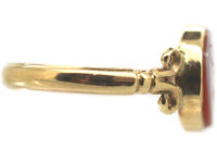 Victorian 9ct Gold Signet Ring set with a Carnelian with Intaglio of Two Cross Keys