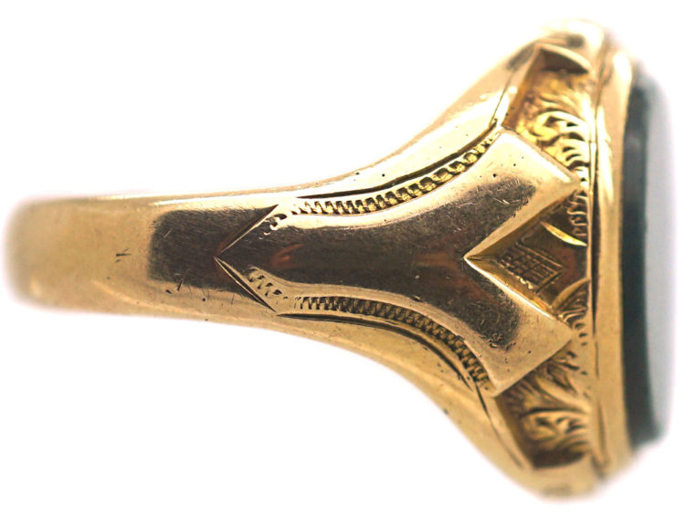 Large Victorian 15ct Gold & Bloodstone Signet Ring