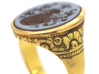 Victorian 18ct Gold Carnelian Intaglio of a Crest Signet Ring