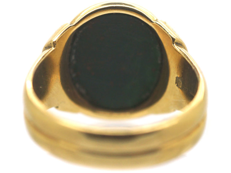 Victorian 18ct Gold Signet Ring set with a Bloodstone