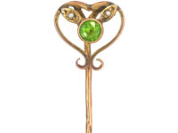Edwardian 15ct Gold Green Garnet & Natural Split Pearl Heart Shaped Tie Pin