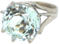 18ct White Gold & Large Aquamarine Ring