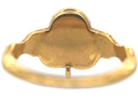 Early Victorian 18ct Gold Ring set with Lapis Lazuli in a Trefoil Design