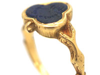 Early Victorian 18ct Gold Ring set with Lapis Lazuli in a Trefoil Design