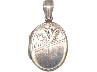 Silver Oval Engraved Locket