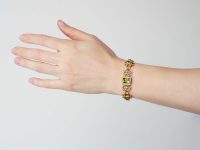Edwardian 15ct Gold, Peridot & Natural Split Pearl Bracelet