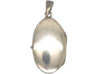 Silver Oval Plique-à-Jour Locket With Roses