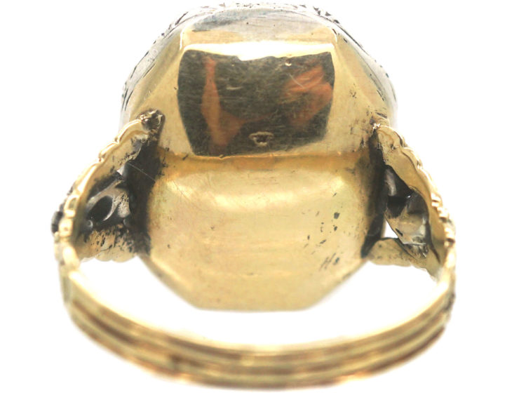 Georgian 15ct Gold & Silver Ring set with a Large Sapphire with Rose Diamonds in the Shoulders