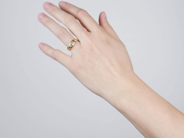 Victorian 18ct Gold & Three Stone Diamond Ring