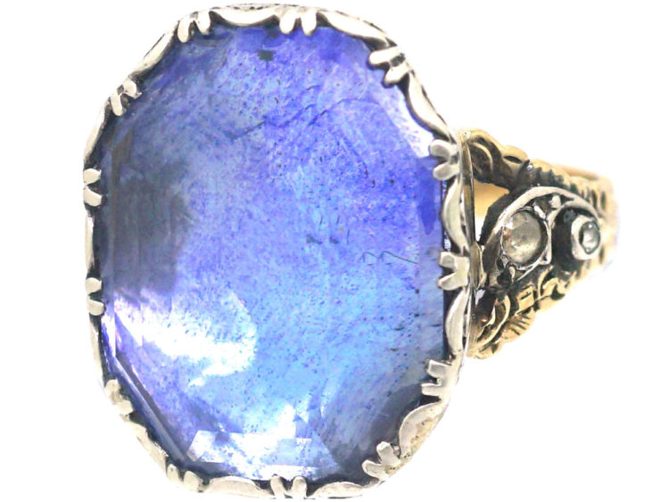 Georgian 15ct Gold & Silver Ring set with a Large Sapphire with Rose Diamonds in the Shoulders
