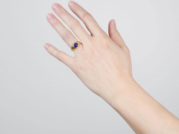 Art Deco 18ct Gold Cabochon Sapphire Rub Over Set Ring