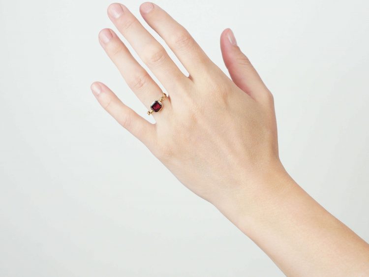Georgian 18ct Gold & Flat Cut Garnet Ring