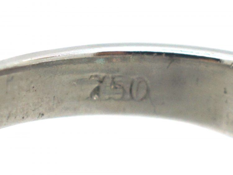 Art Deco 18ct White Gold & Baguette Diamond Ring