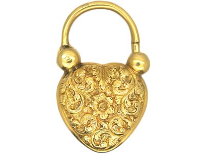 William 1V 18ct Gold Large Heart Shaped Padlock with Repoussé Detail