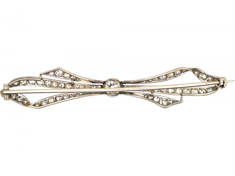Art Deco 18ct White Gold & Platinum, Diamond Bow Brooch in Original Case