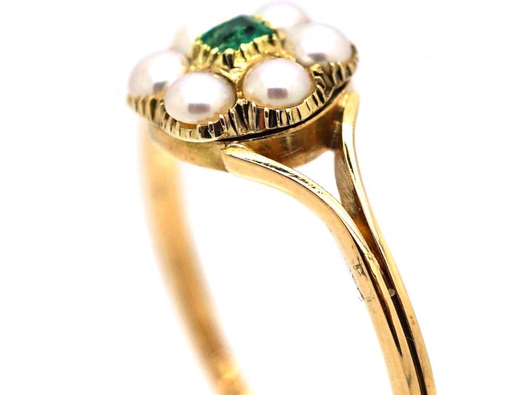 Victorian 18ct Gold Flower Cluster Ring set with an Emerald & Natural Split Pearls
