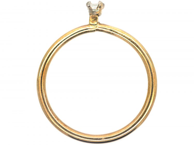 18ct Gold Ring set with a Baguette Diamond