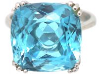18ct White Gold Large Aquamarine Ring