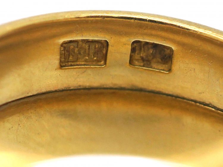 Victorian 18ct Gold Ring set with a Cabochon Sapphire & Rose Diamond Eyes