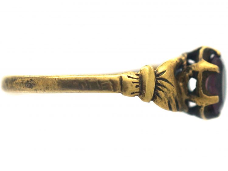 Regency 18ct Gold Fede Ring set with a Garnet with a Hand on Either Side