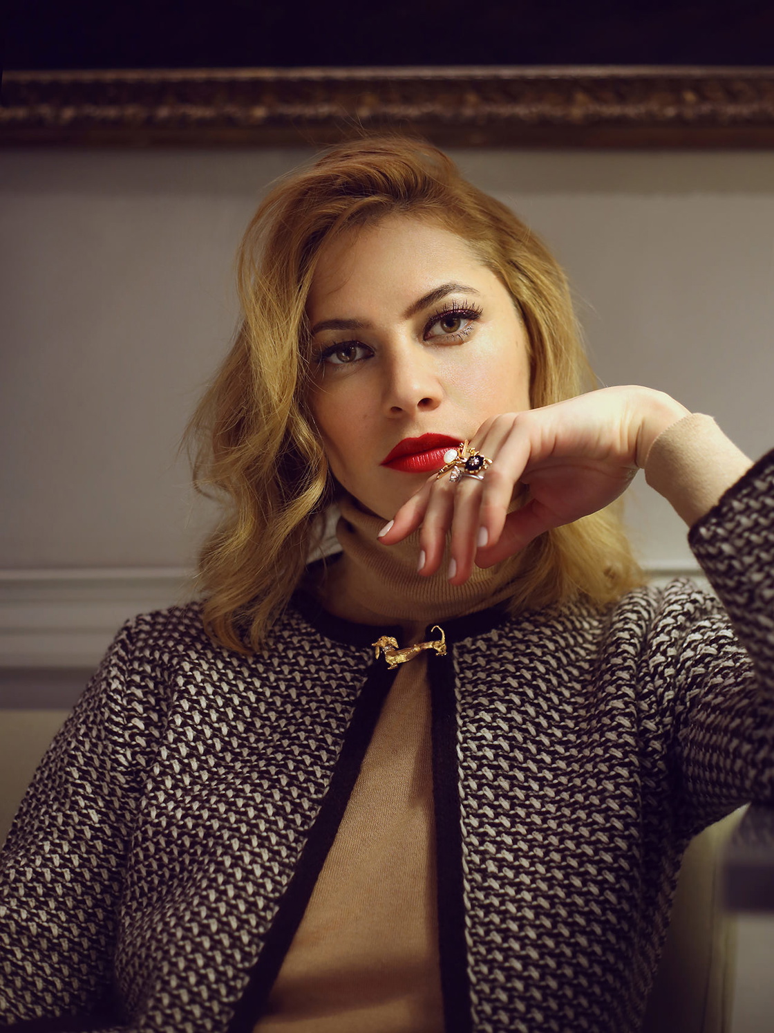 Zara Prassinot wearing antique and vintage jewellery