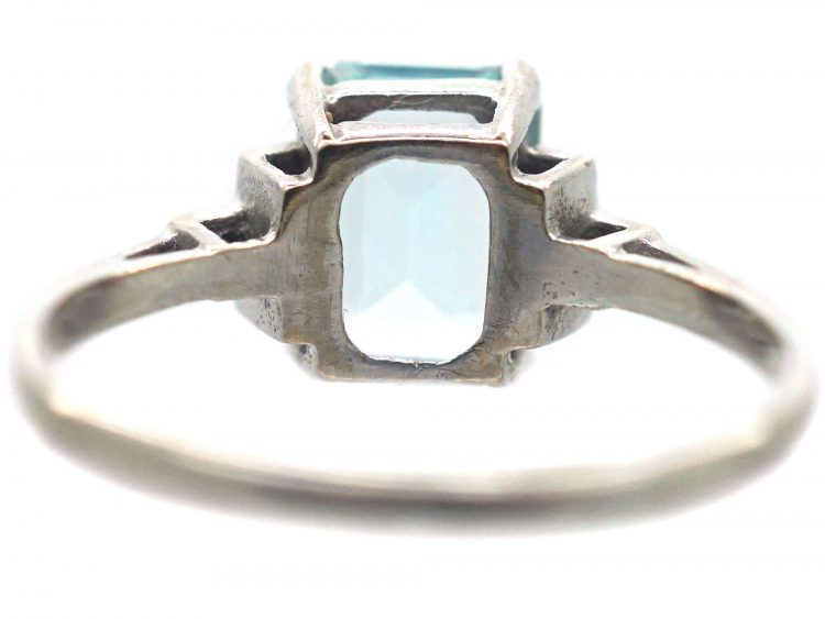 18ct White Gold Rectangular Aquamarine & Diamond Ring