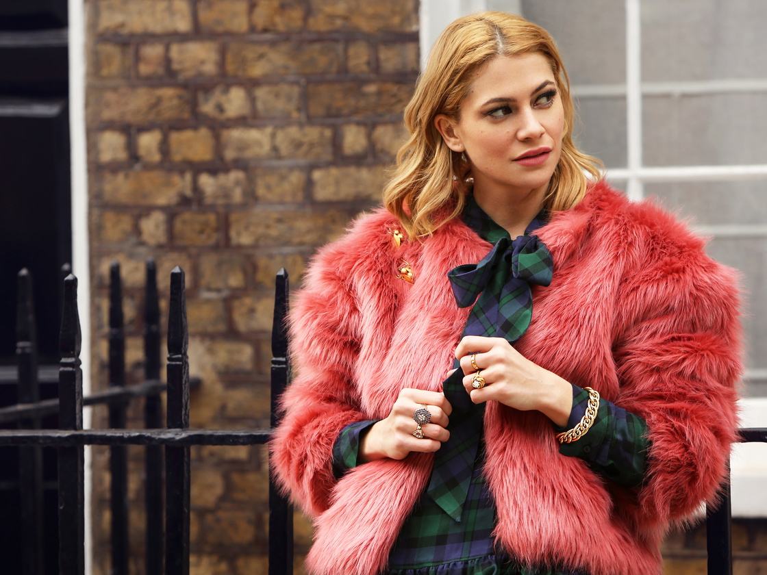 Zara Prassinot wearing antique and vintage jewellery