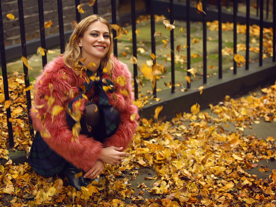 Zara Prassinot wearing antique and vintage jewellery