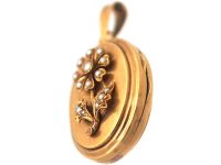 French 19th Century 18ct Gold Oval Locket with Natural Split Pearl Flower Motif