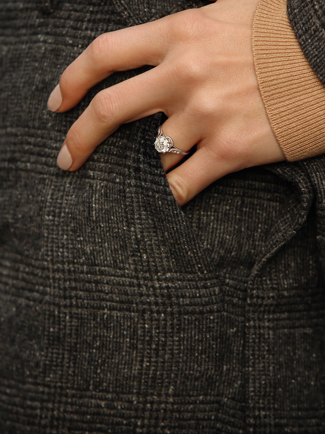 Zara Prassinot wearing antique and vintage jewellery