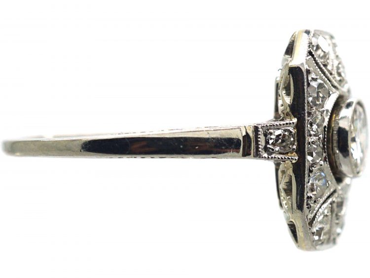 Art Deco 18ct White Gold Rectangular Shaped Ring set with Diamonds
