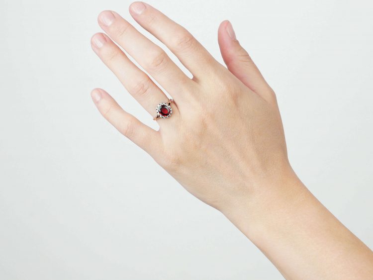 Victorian 14ct Gold, Garnet & Diamond Oval Cluster Ring