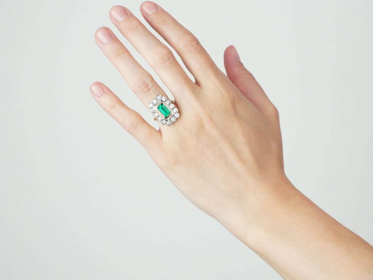 18ct Gold Emerald & Diamond Rectangular Ring