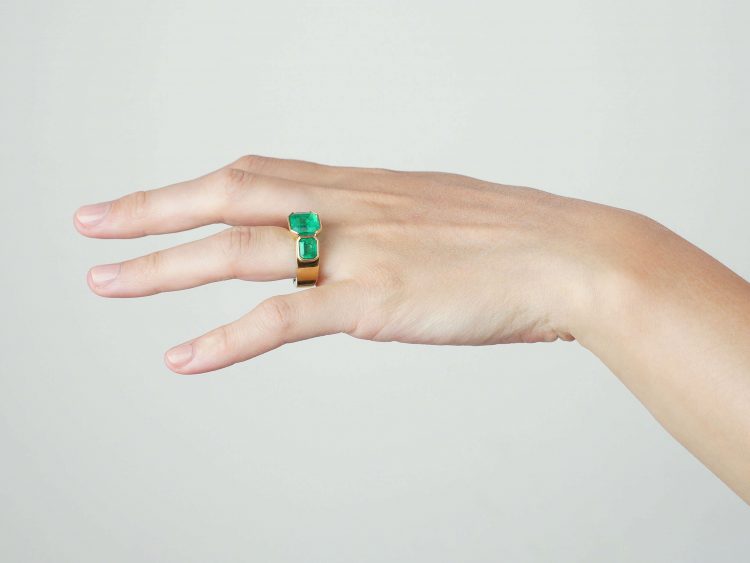 French 18ct Gold Large Three Stone Colombian Emerald Ring
