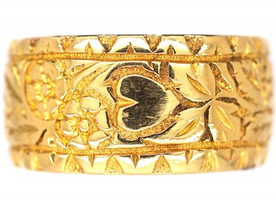 Edwardian 18ct Gold Wide Wedding Ring with Ivy Leaf & Heart Motifs