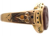 Victorian 15ct Gold Signet Ring with Intaglio of a Rearing Cat