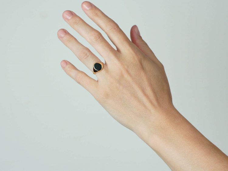 9ct Gold & Bloodstone Signet Ring