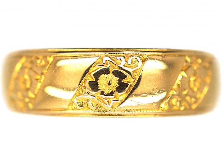 22ct Gold Ring with Decorated Slanting Bands