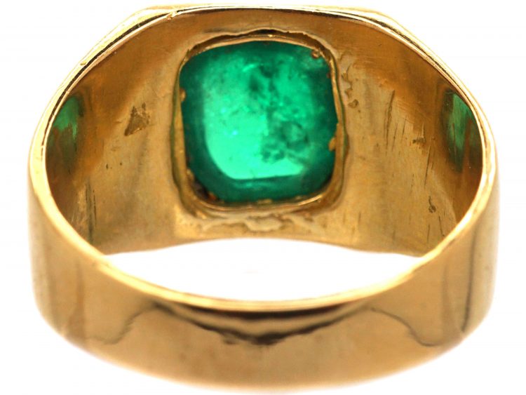 22ct Gold & Cabochon Emerald Ring